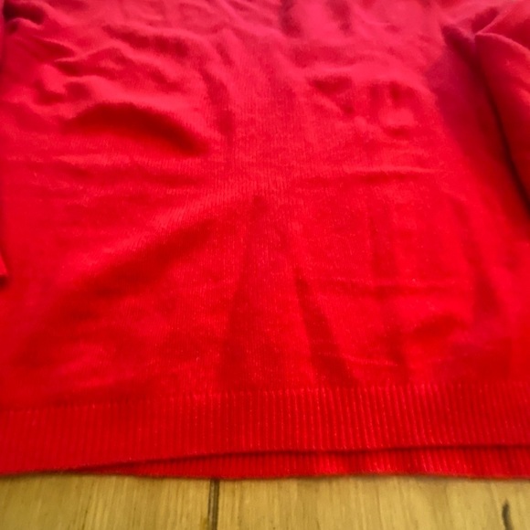 Nordstrom women’s cashmere V-Neck red Sweater Large - Picture 15 of 15